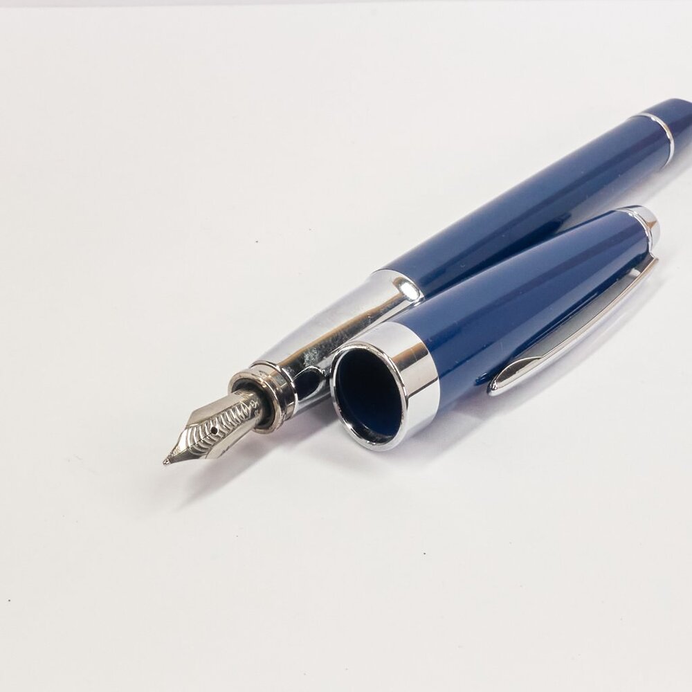 Cross Blue Lacquer Fountain Pen / Made in USA / Smooth Writer